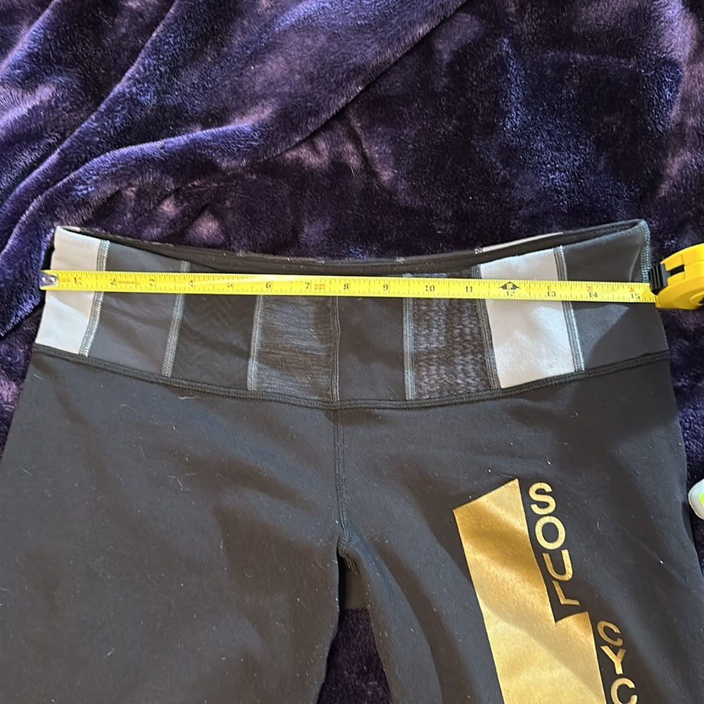 Lululemon Soul Cycle Black Legging W/ gold lightning bolt Size 10 - Picture 6 of 7